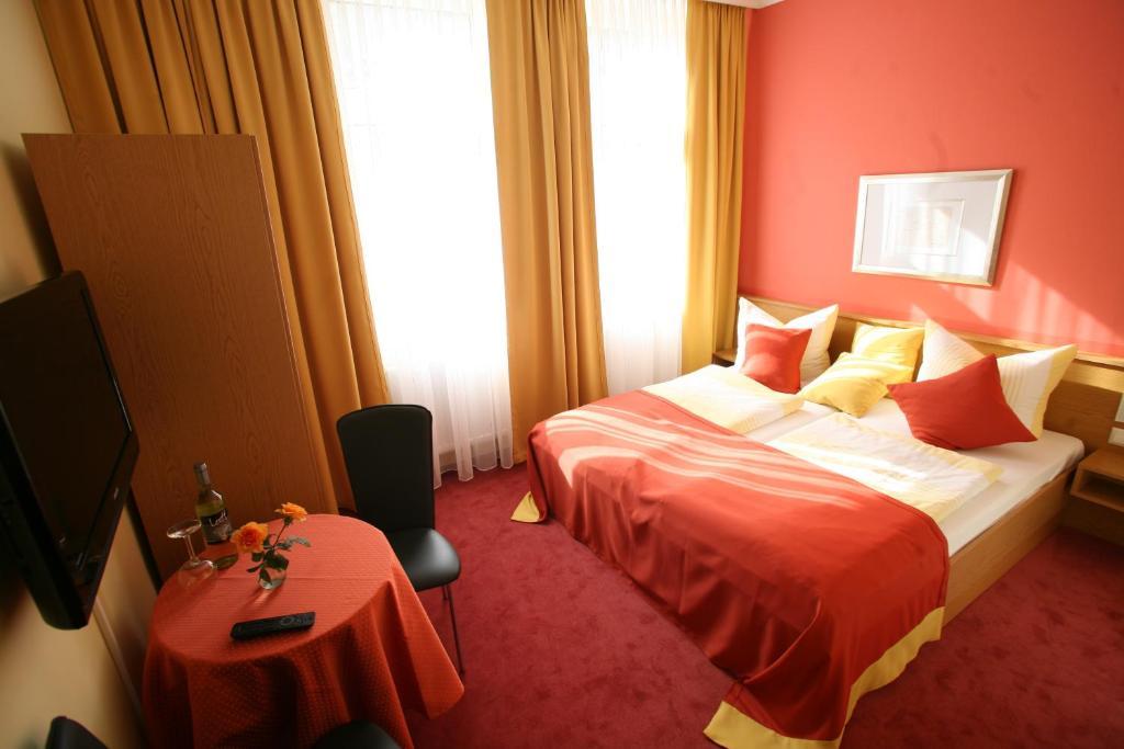 Hotel Am Kuhbogen Hof  Chambre photo